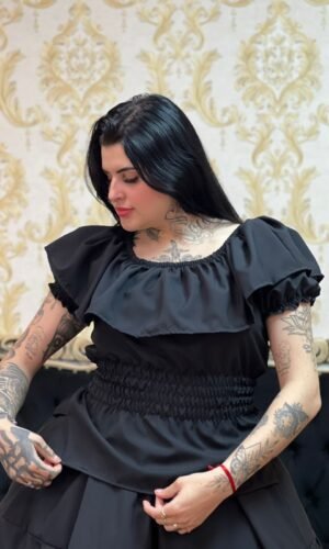 Blusa Babado Oxfor Preta 222